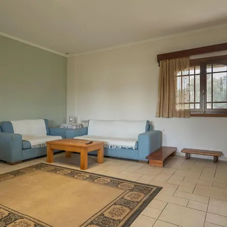 An Authentic Greek House Country house Lefkada City